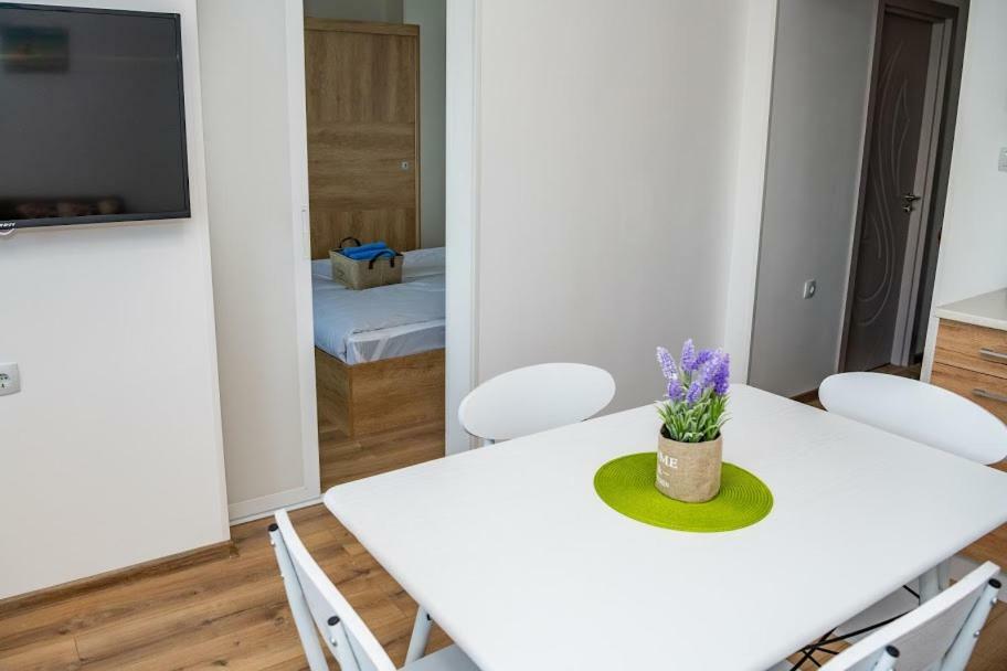 Apartment Vazrozhdenska Veliko Tŭrnovo Exterior foto